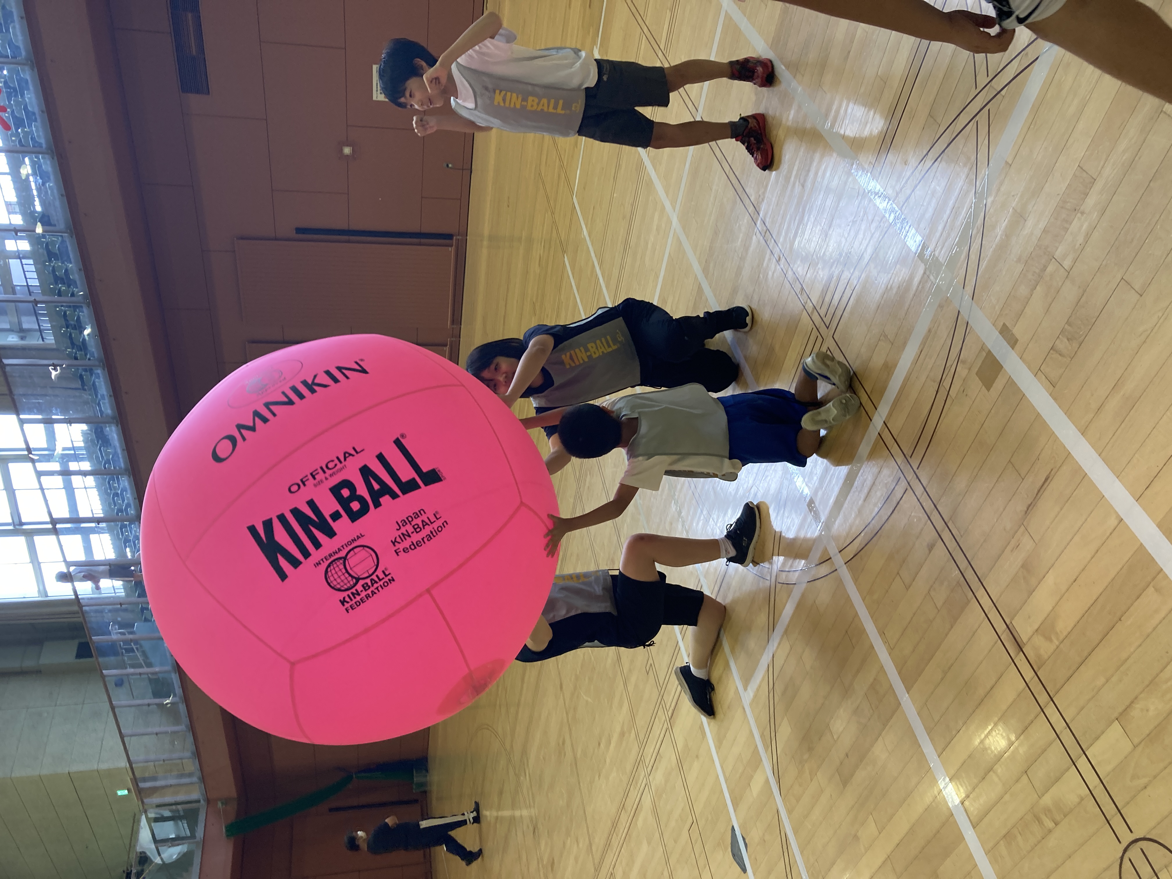 今回の交流種目はキンボール